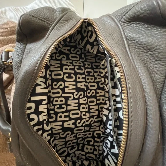 Marc Jacobs Gray Shoulder Bag - Picture 6 of 13